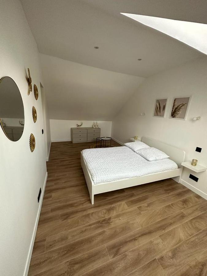 Chambres Dans Maison Neuve Au Style Chic Et Boheme Villeneuve-sous-Dammartin 外观 照片
