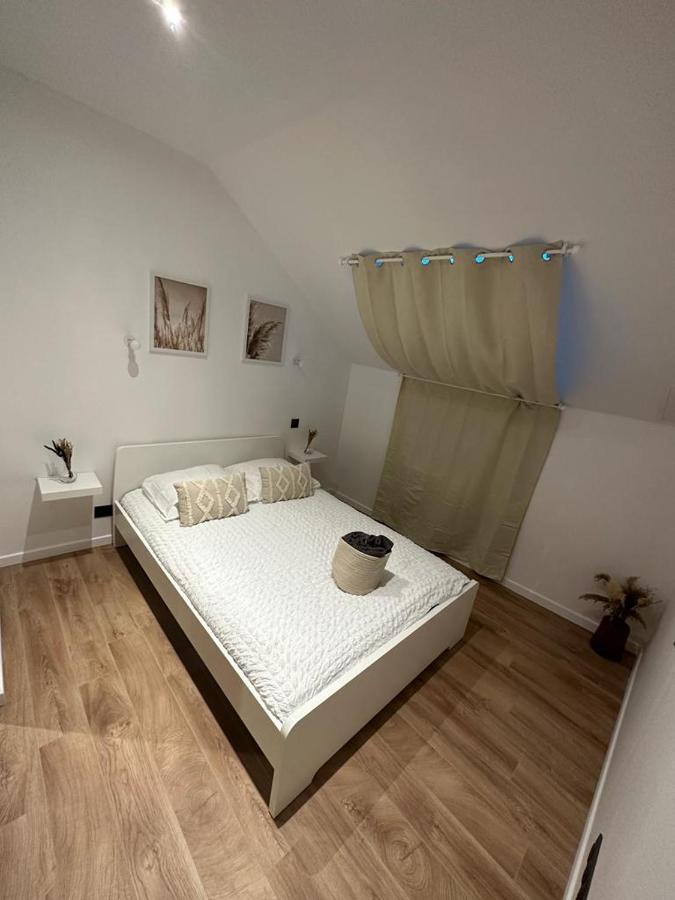 Chambres Dans Maison Neuve Au Style Chic Et Boheme Villeneuve-sous-Dammartin 客房 照片
